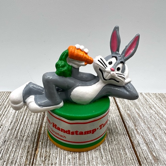 Vintage 1983 Warner Bros Bugs Bunny Figurine and Rubber Stamp Set of Two Bully - Picture 2 of 10